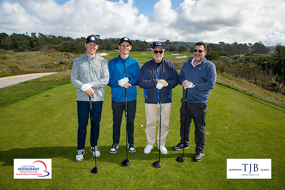 ThuFoursomes005_ELL59480_1